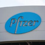 Med 20231220201736 Pfizers Chaotic Year Wraps Up With Plunging Stock.jpg